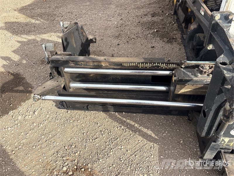 Carlson CP100 Track Asphalt Paver 아스팔트 포장장비