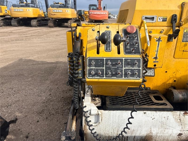 Carlson CP100 Track Asphalt Paver 아스팔트 포장장비