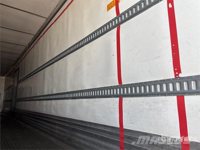 Carrier VS2RA 45 ft x 102 in T/A Refrigerated Trailer Piekabes ar temperatūras kontroli