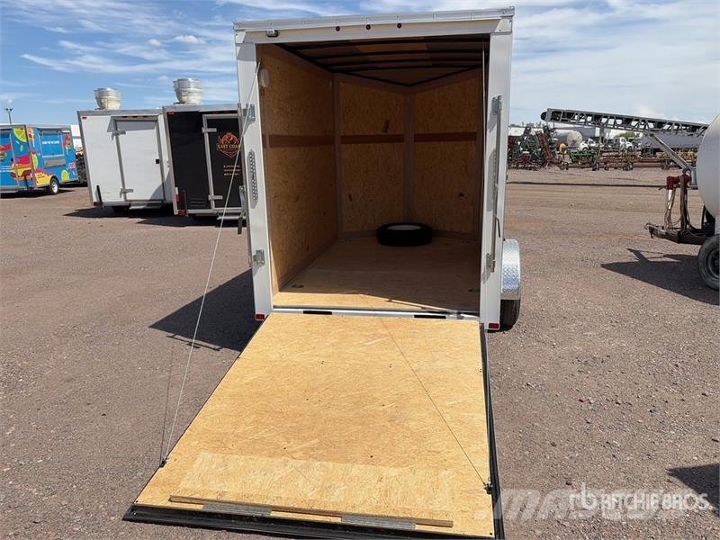  Carry-On 11 ft S/A Enclosed Trailer Прицепы-фургоны