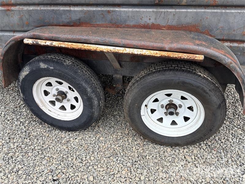 Carson 10 ft T/A End Dump Trailer Remorci basculante