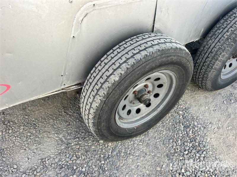Carson 12 ft T/A Enclosed Trailer مقطورات ذات هيكل صندوقي