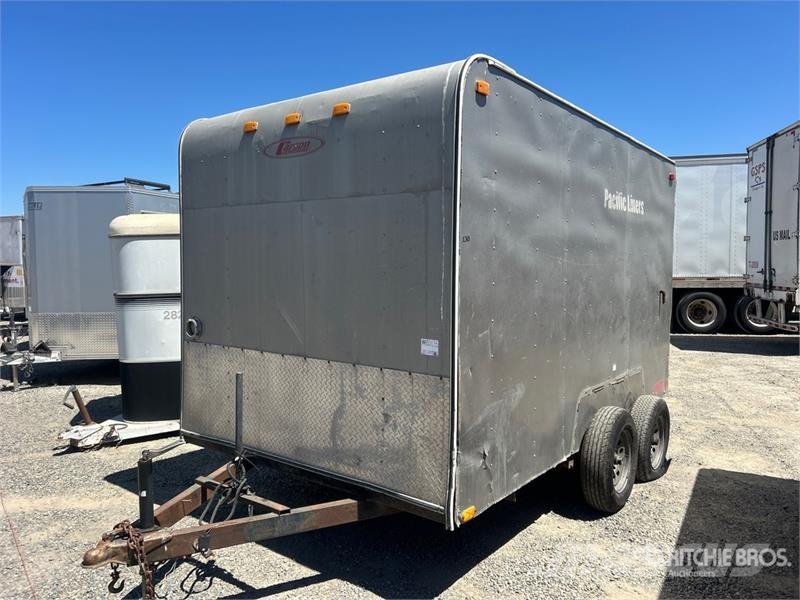 Carson 12 ft T/A Enclosed Trailer مقطورات ذات هيكل صندوقي