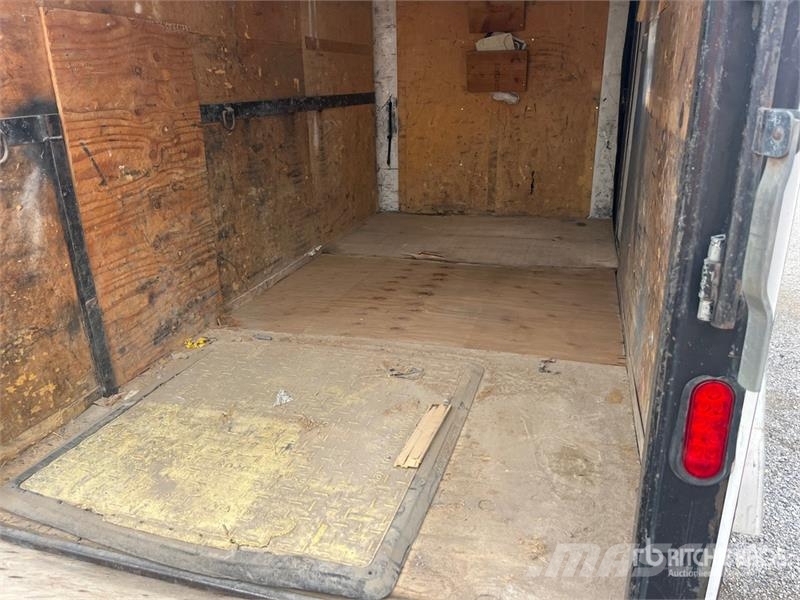 Carson 12 ft T/A Enclosed Trailer Prikolice zabojniki
