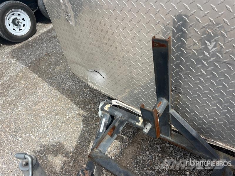 Carson 12 ft T/A Enclosed Trailer Prikolice zabojniki