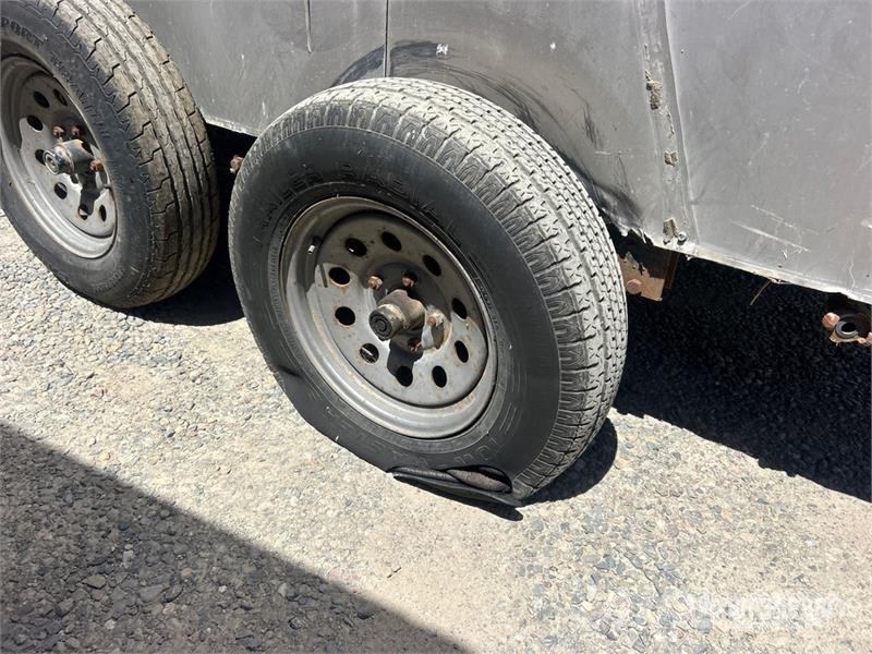 Carson 12 ft T/A Enclosed Trailer مقطورات ذات هيكل صندوقي