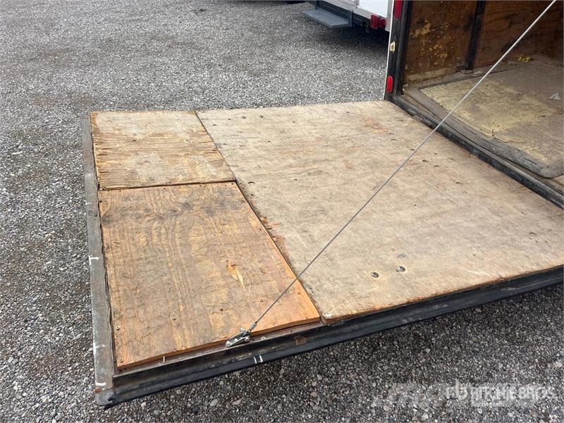 Carson 12 ft T/A Enclosed Trailer Prikolice zabojniki