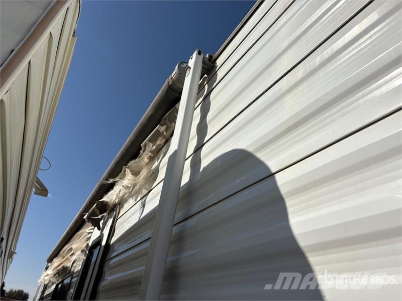 Carson 25 ft T/A Travel Trailer Other trailers
