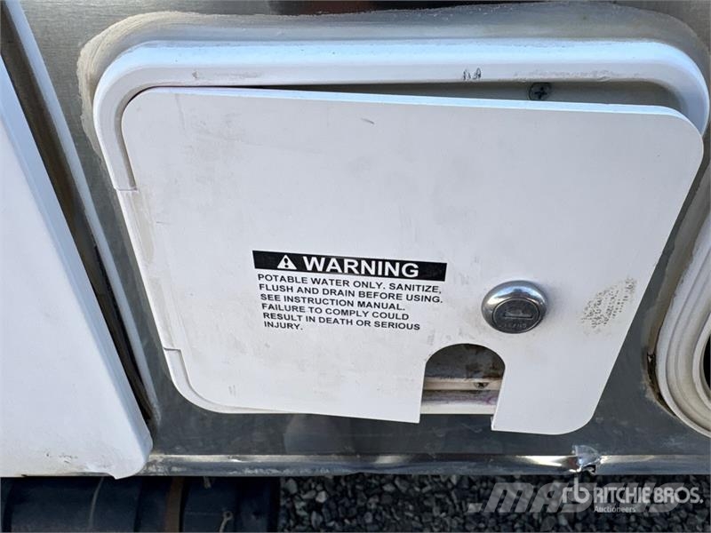 Carson 25 ft T/A Travel Trailer Other trailers