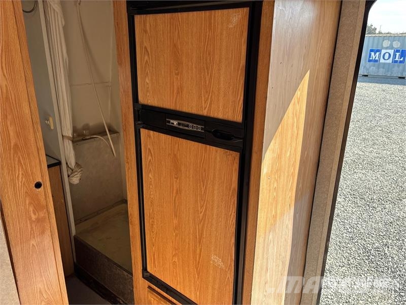 Carson 25 ft T/A Travel Trailer Other trailers