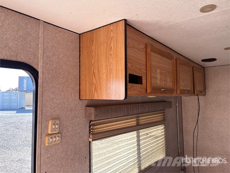 Carson 25 ft T/A Travel Trailer Other trailers