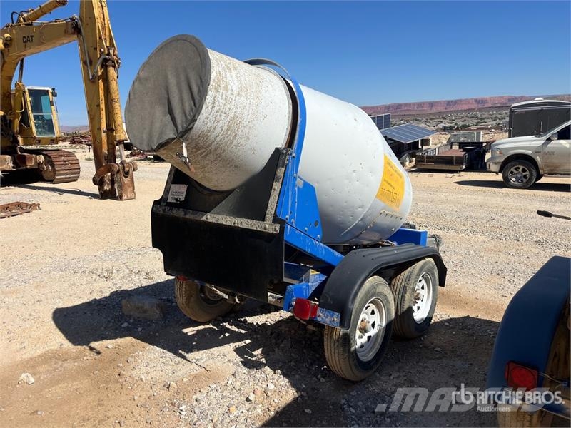 Cart-Away CMT-100 T/A Mixer Trailer 其他貨車