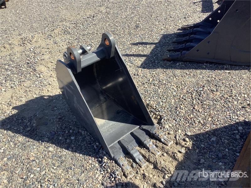 CASE 18 in Digging Bucket Baldes