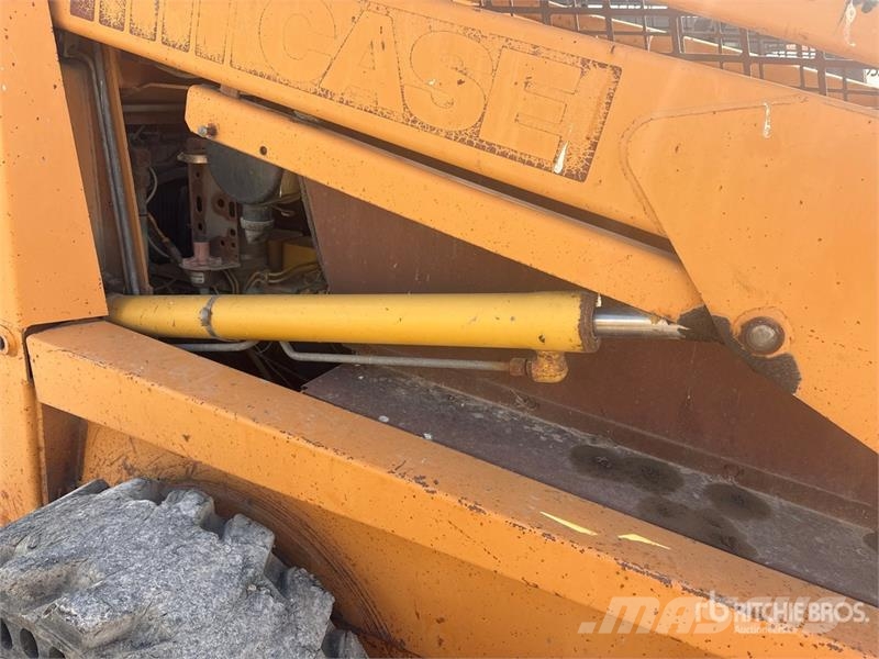 CASE 1845C Skid steer mini nakladalci