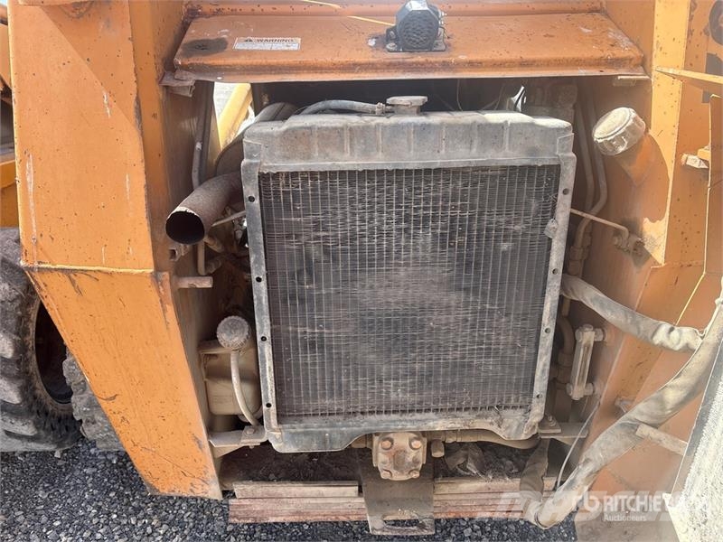 CASE 1845C Skid steer mini nakladalci
