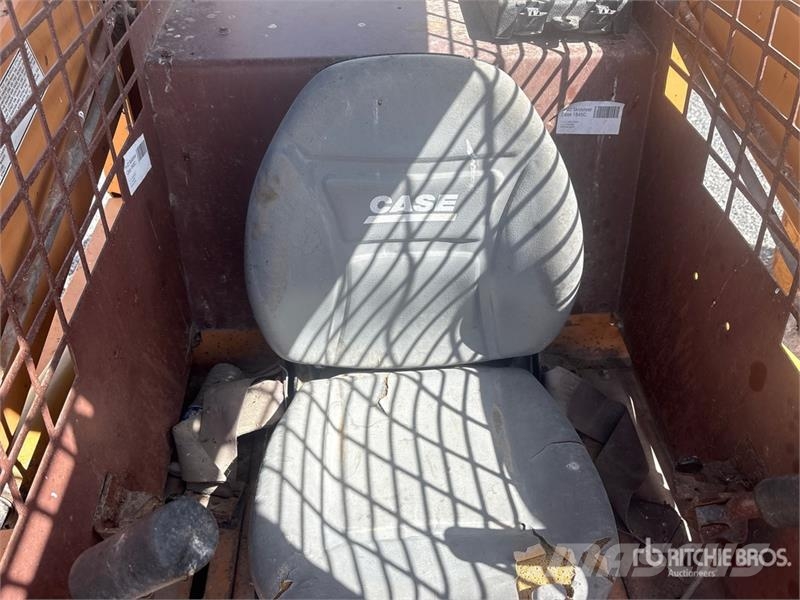 CASE 1845C Skid steer mini nakladalci