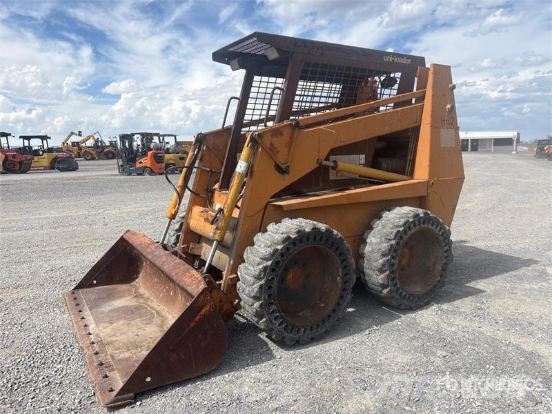 CASE 1845C Skid steer mini nakladalci