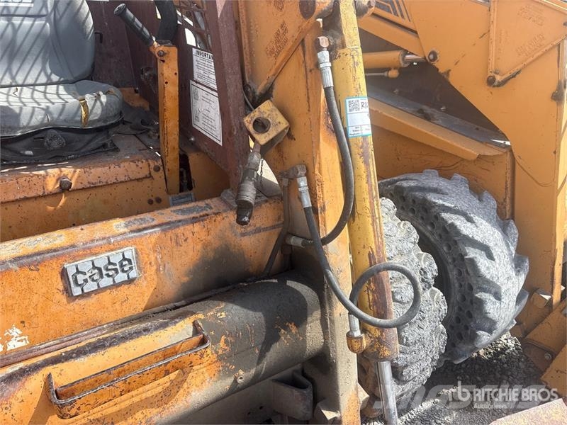 CASE 1845C Skid steer mini nakladalci