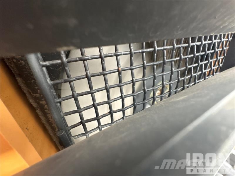 CASE 2050M بلدوزرات مجنزرة