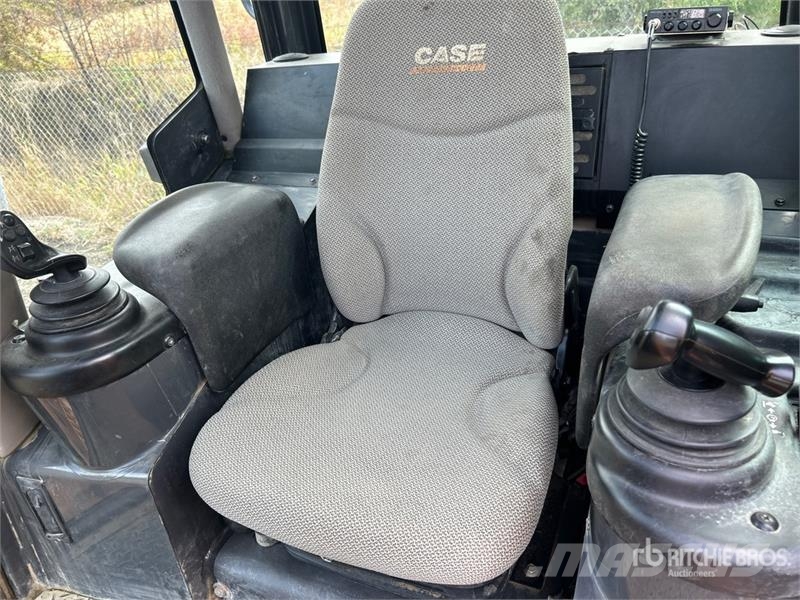 CASE 2050M Pásové dozéry