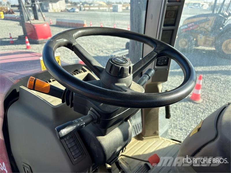 CASE 240 4WD Tractor 트랙터