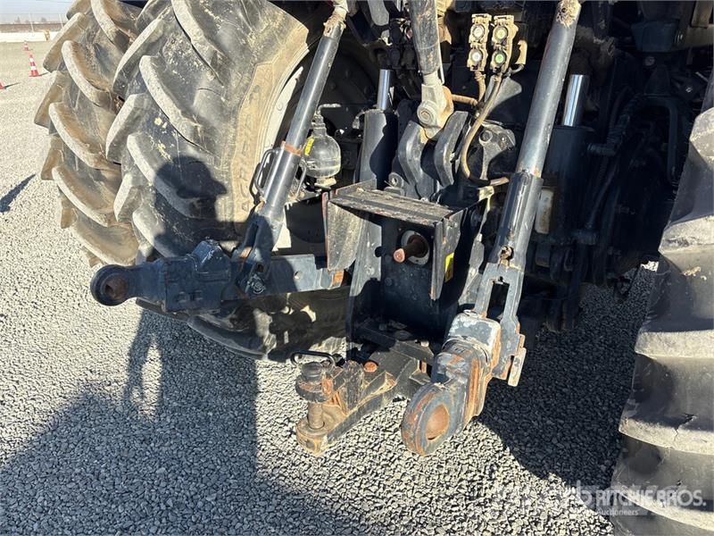 CASE 240 4WD Tractor 트랙터