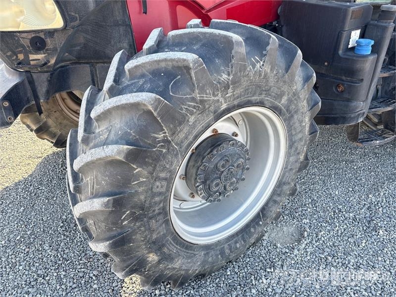 CASE 240 4WD Tractor 트랙터