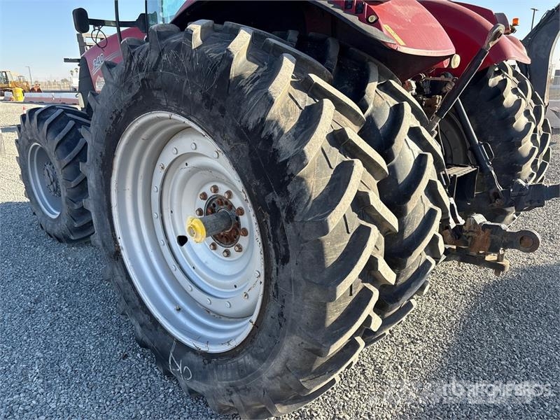 CASE 240 4WD Tractor 트랙터