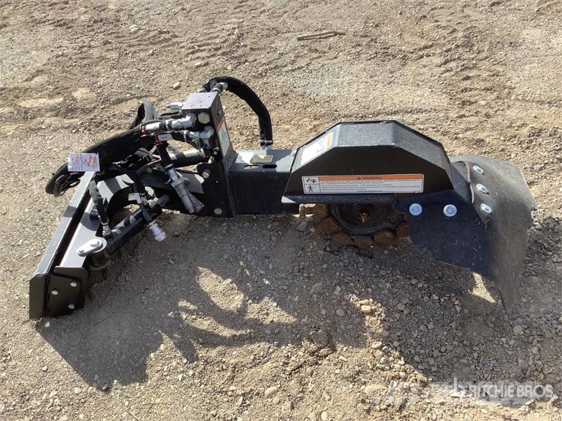 CASE 3 in Mini Skid Steer Stump Grinder 动力旋转耙