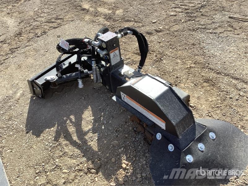 CASE 3 in Mini Skid Steer Stump Grinder 动力旋转耙
