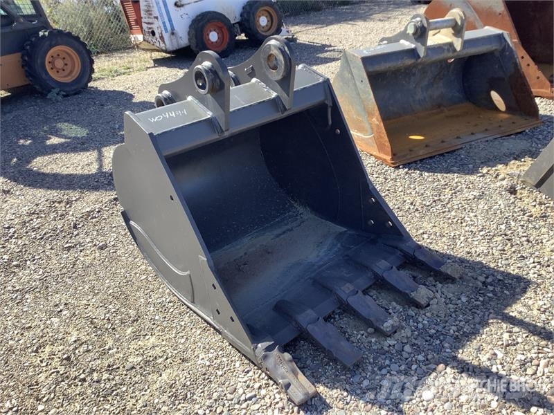 CASE 42 in 2.2 cyd Digging Bucket Baldes