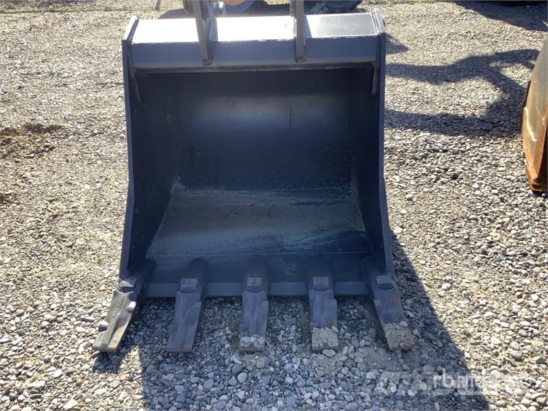CASE 42 in 2.2 cyd Digging Bucket Baldes