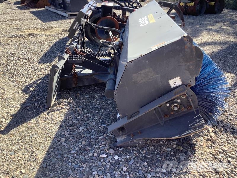 CASE 48159720 84 in Skid Steer Broom Escovas