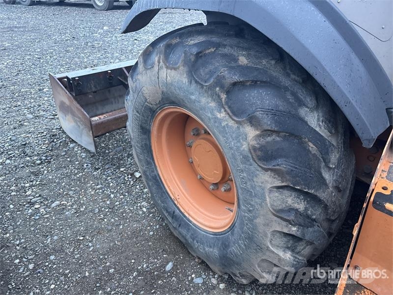 CASE 570NXT 4x2 Landscape Loader  휠로우더