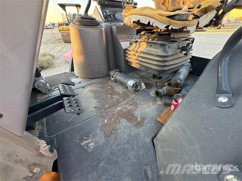 CASE 570NXT 4x4 Landscape Loader (Inoperable) Radlader