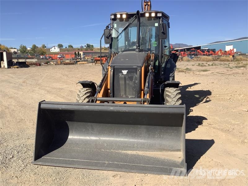 CASE 575N 4x4 Backhoe Loader バックホーローダー