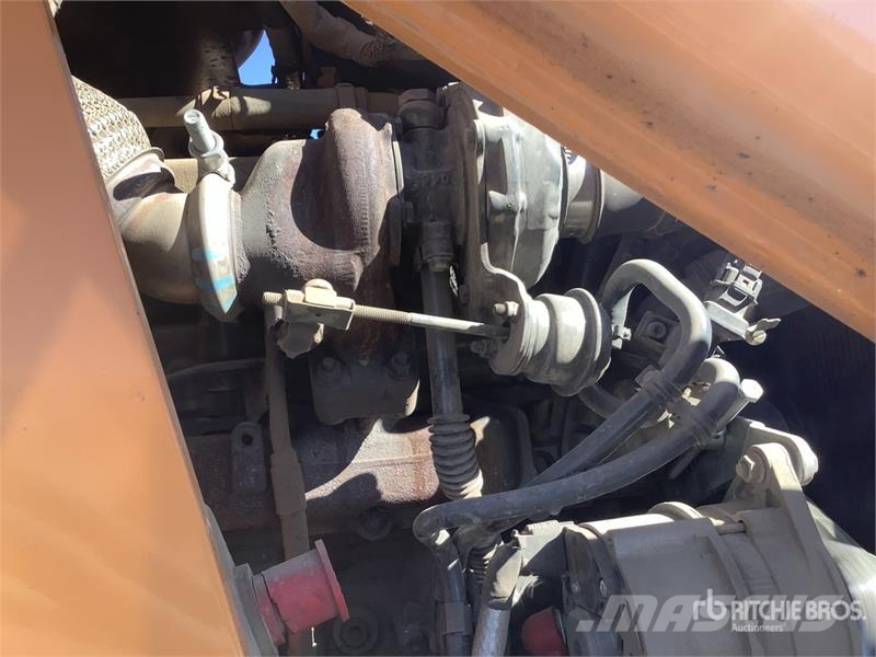 CASE 575N 4x4 Backhoe Loader バックホーローダー