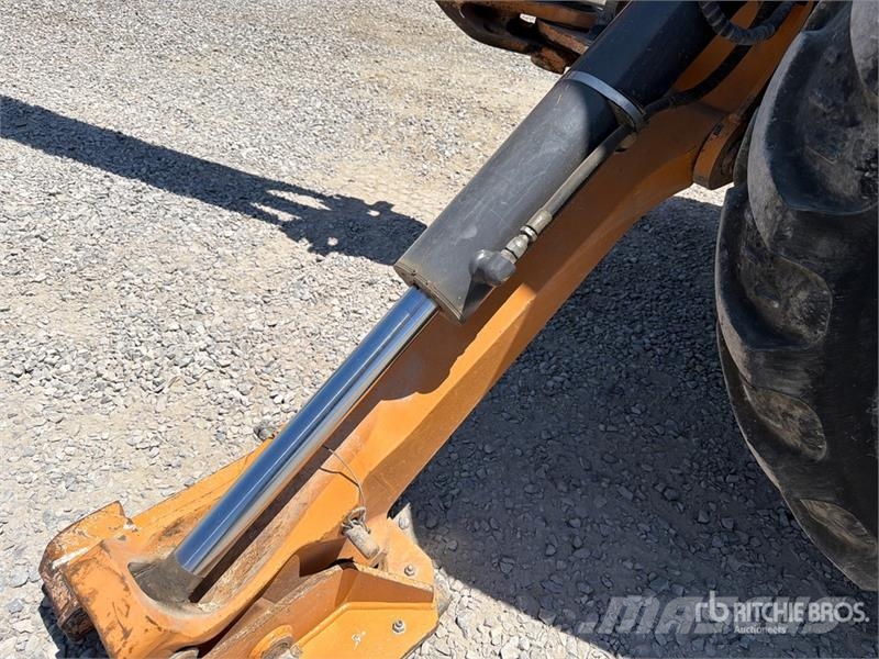 CASE 580SN Terne