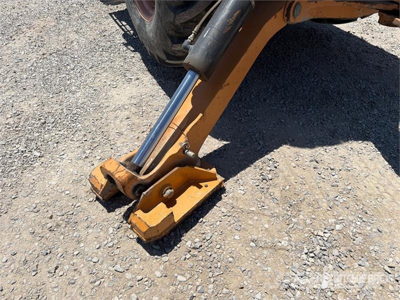 CASE 580SN Terne
