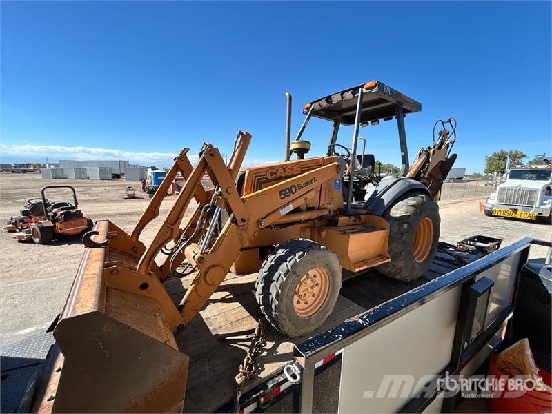 CASE 590 Super L Backhoe