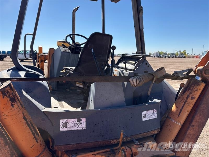 CASE 590 Super L Series II 4x4 Backhoe Loader Traktorgravere