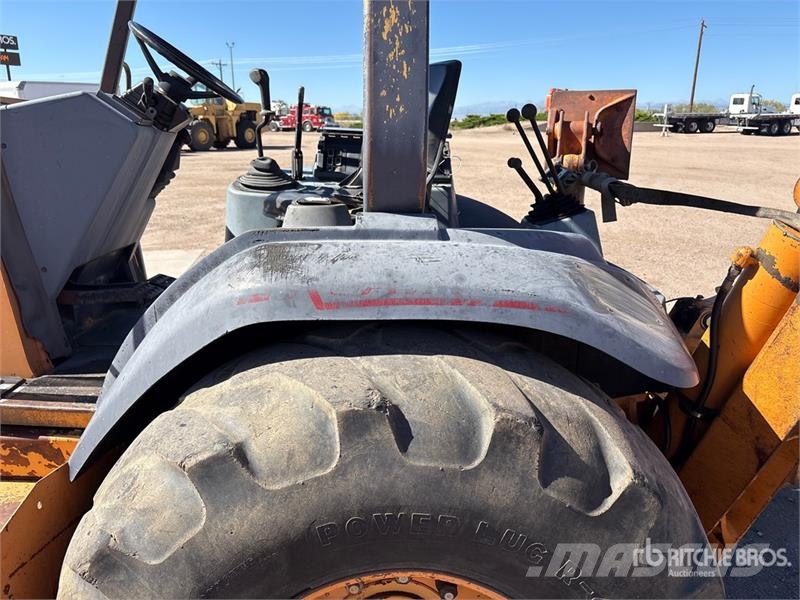 CASE 590 Super L Series II 4x4 Backhoe Loader Traktorgravere