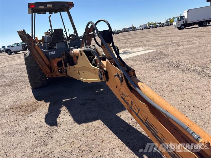 CASE 590 Super L Series II 4x4 Backhoe Loader Traktorgravere