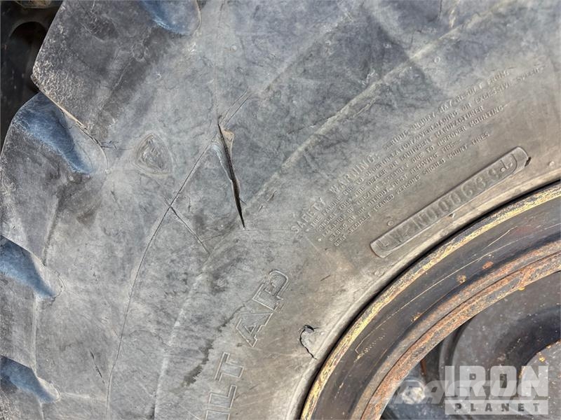 CASE 621G Wheel Loader Колесни товарачи