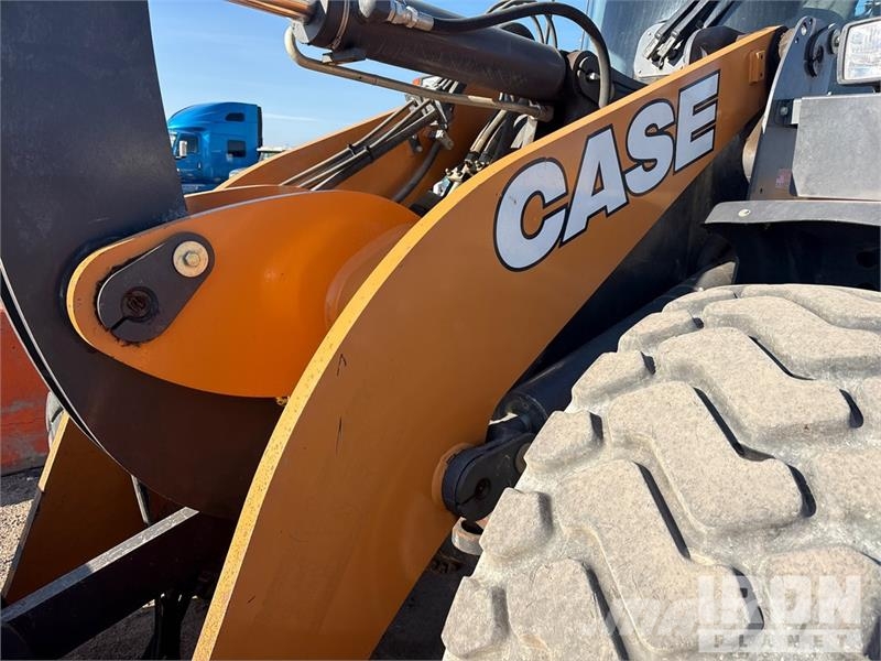 CASE 621G Wheel Loader Колесни товарачи