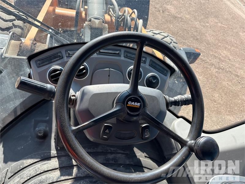 CASE 621G Wheel Loader Колесни товарачи