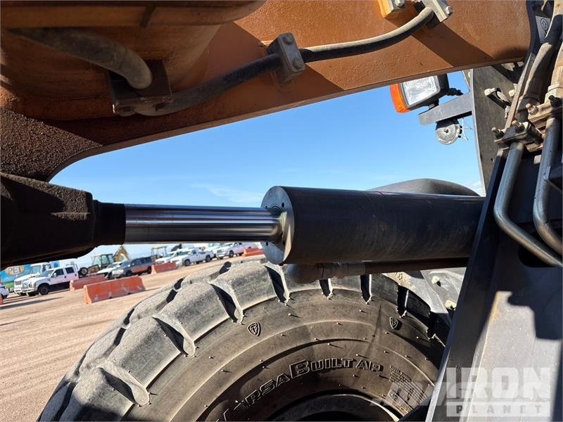 CASE 621G Wheel Loader Колесни товарачи