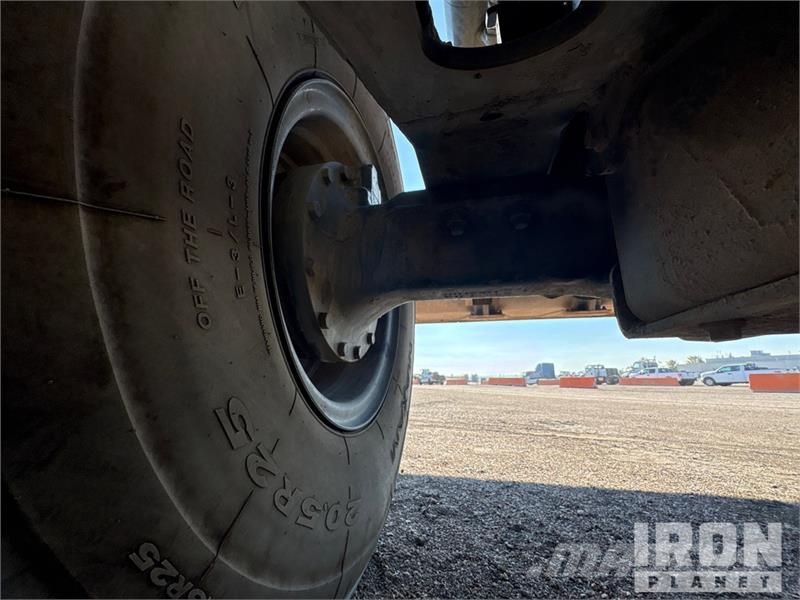 CASE 621G Wheel Loader Колесни товарачи