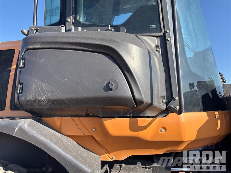 CASE 621G Wheel Loader Колесни товарачи