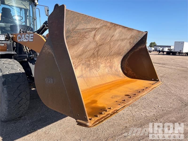 CASE 621G Wheel Loader Колесни товарачи